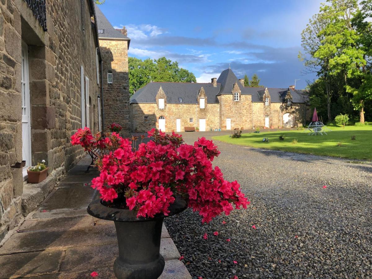 Chambres D'Hotes Chateau De La Croix Chemin Saint-Leger-des-Pres Exteriör bild