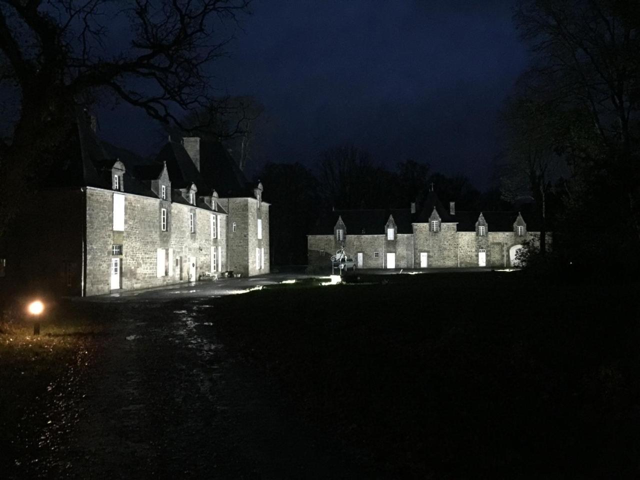 Chambres D'Hotes Chateau De La Croix Chemin Saint-Leger-des-Pres Exteriör bild